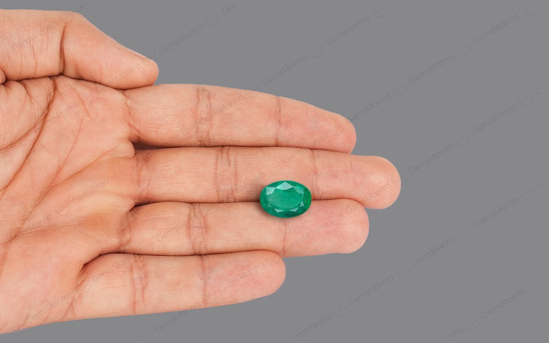 Emerald - (Clarity-color Based) (4.07 Carats)