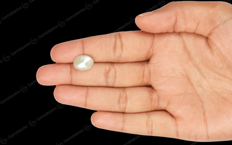 Keshi Pearl (4.7 Carats)
