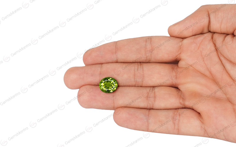 Peridot - 5.21 Carats