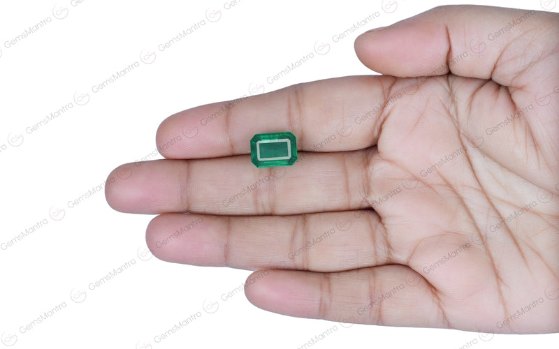 Emerald - 6.74 Carats