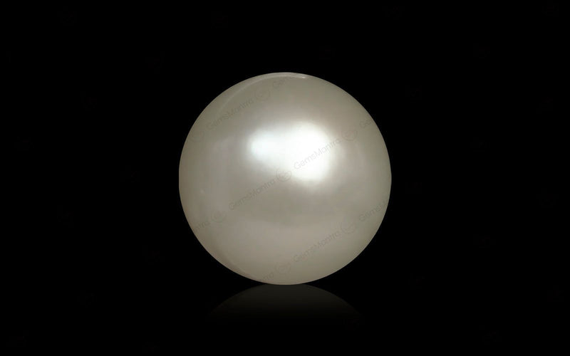 South Sea Pearl - 8.8 Carats