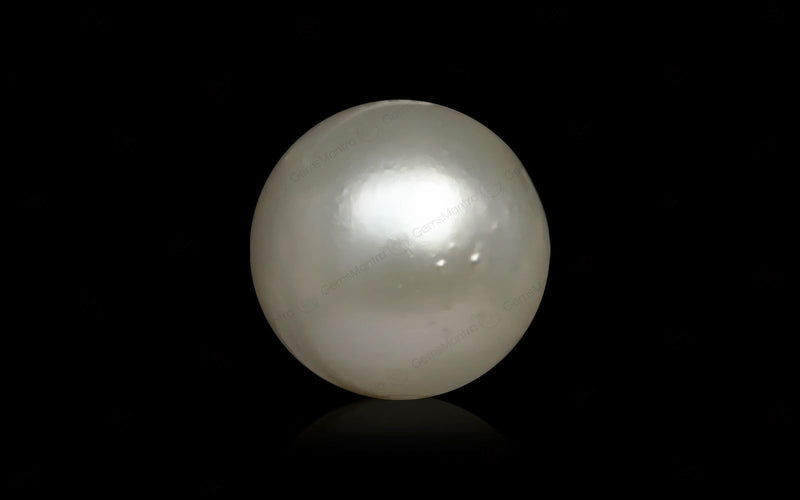 South Sea Pearl - 9.45 Carats