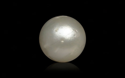 South Sea Pearl - 9.45 Carats