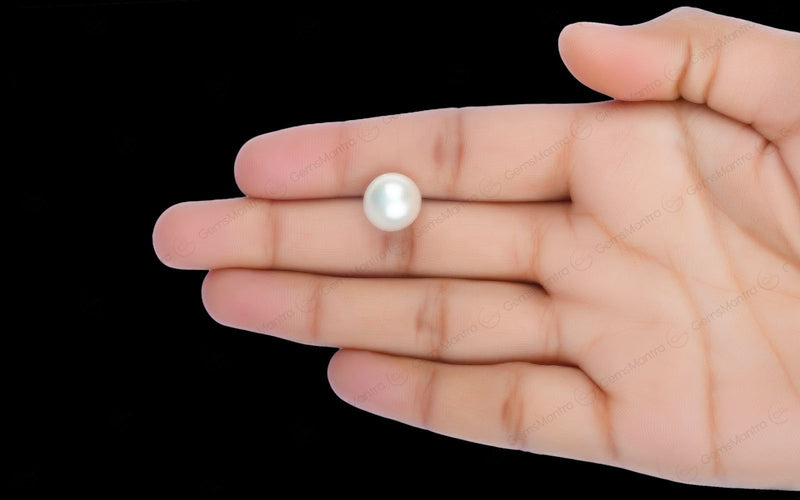 South Sea Pearl - 9.47 Carats