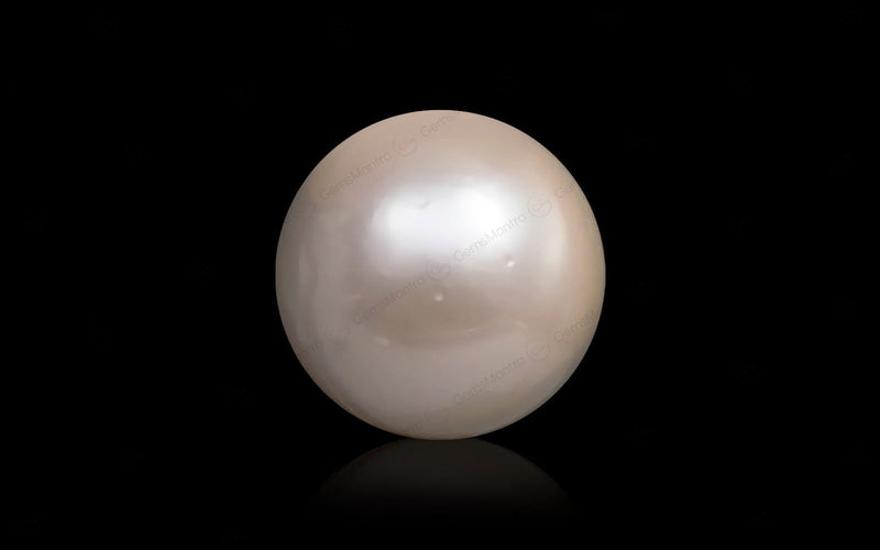 South Sea Pearl - 9.07 Carats