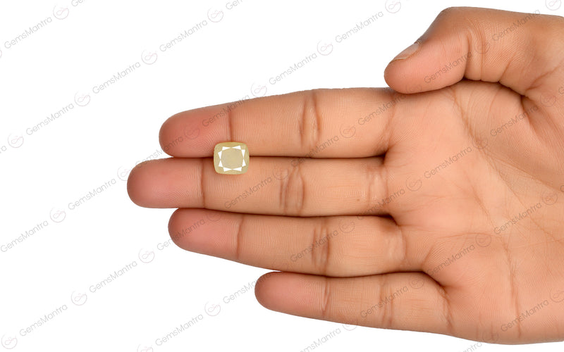 Yellow Sapphire - 5.13 Carats