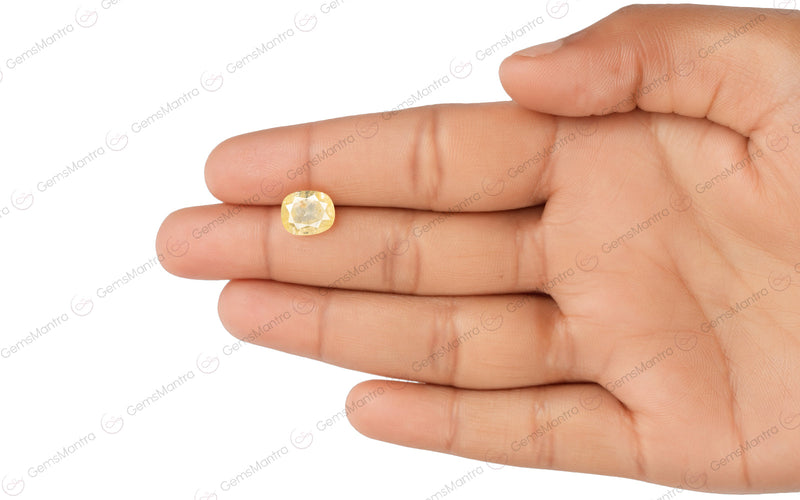 Yellow Sapphire - 4.68 Carats