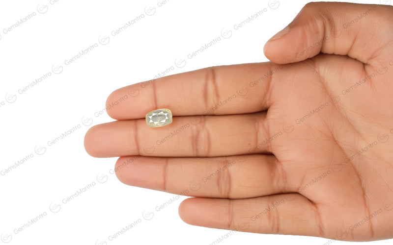 Yellow Sapphire - 4.68 Carats