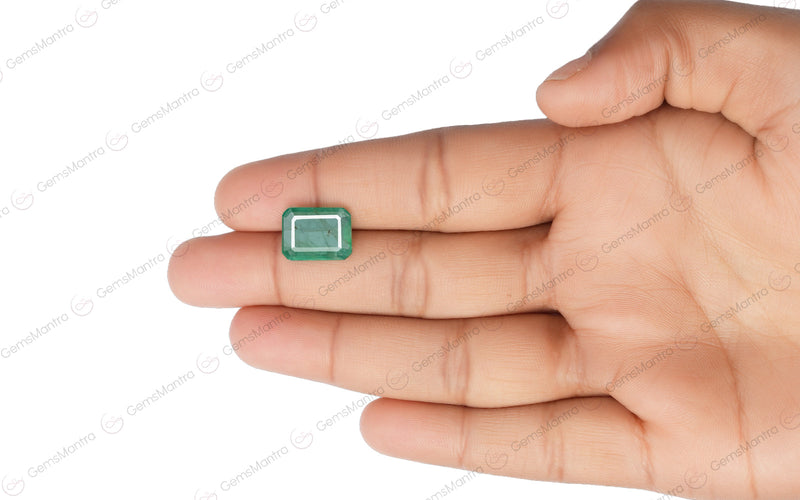 Emerald - 4.79 Carats