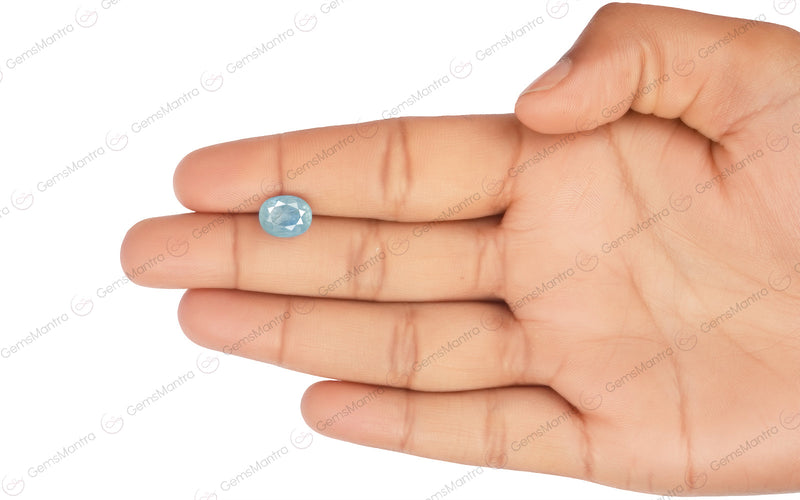 Blue Sapphire - 4.04 Carats