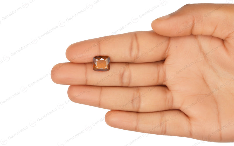 Hessonite - 5.76 Carats