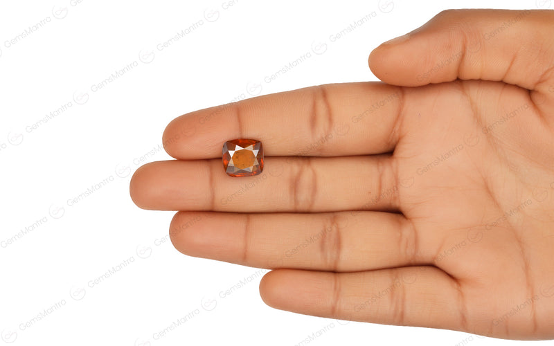 Hessonite - 5.56 Carats