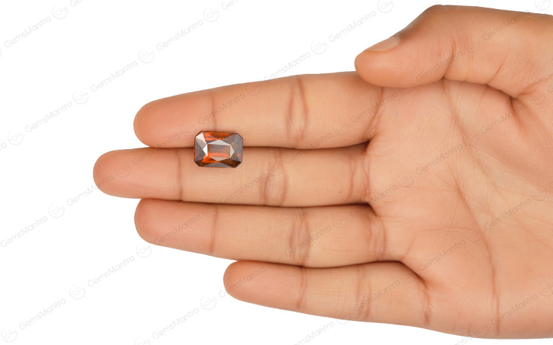 Hessonite - 5.84 Carats