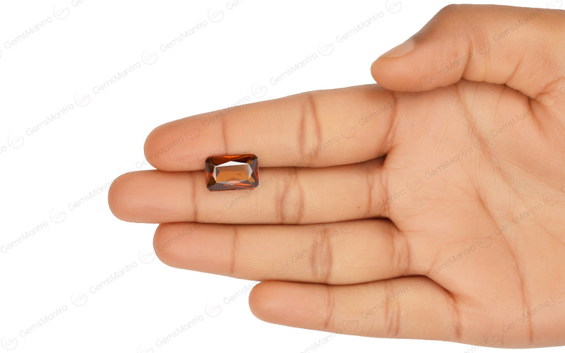 Hessonite - 6.83 Carats