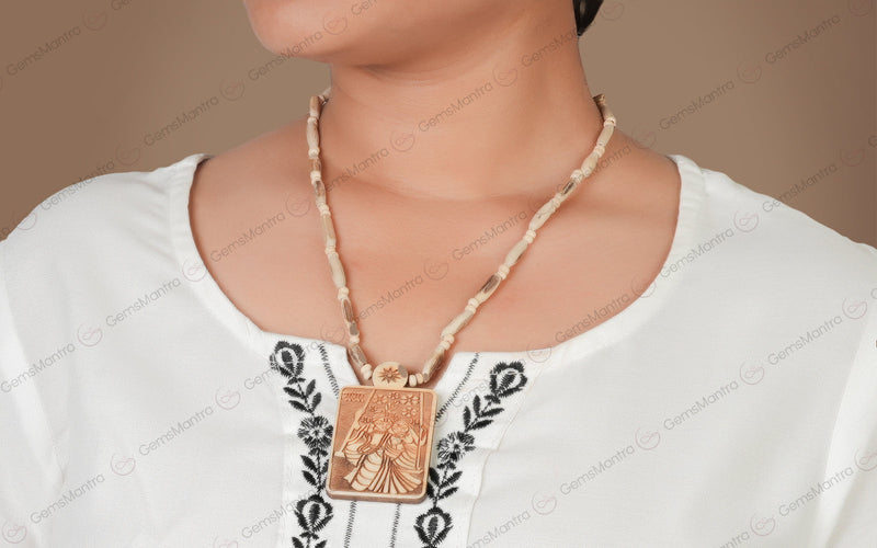 Radha Krishn Tulsi Kanthi