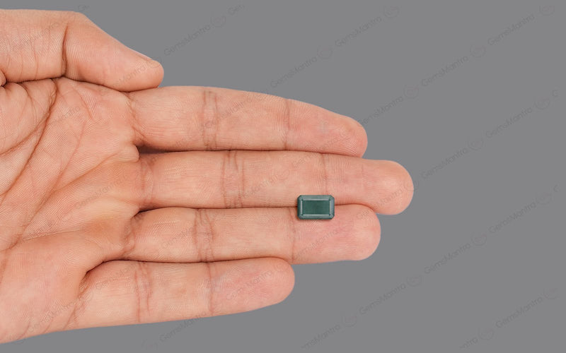 Emerald (8.67 Carats)